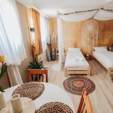 Lodge Koza I Brzoza, Z Kontenerow *